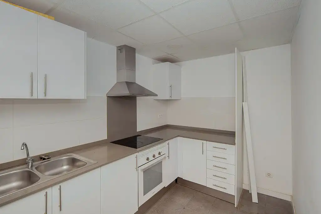 Cuina de Pis en venda en Terrassa amb Parquet