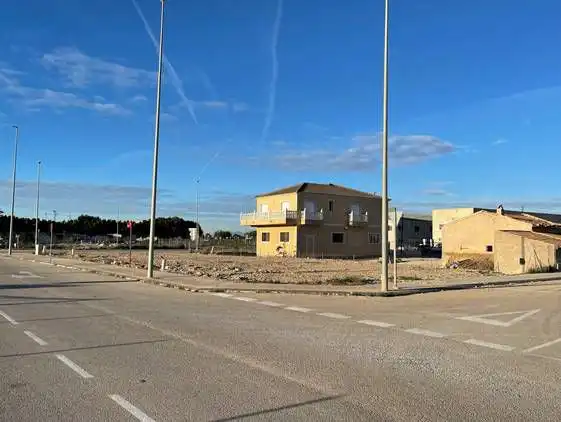 Terreno industrial en venta en Orihuela