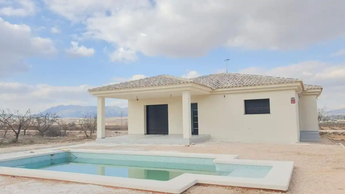 Chalet en venta en El Pinós / Pinoso, imagen 3