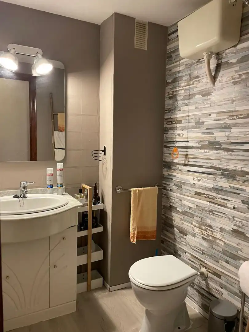 Baño de Piso en venta en Mérida con Aire acondicionado, Trastero y Amueblado