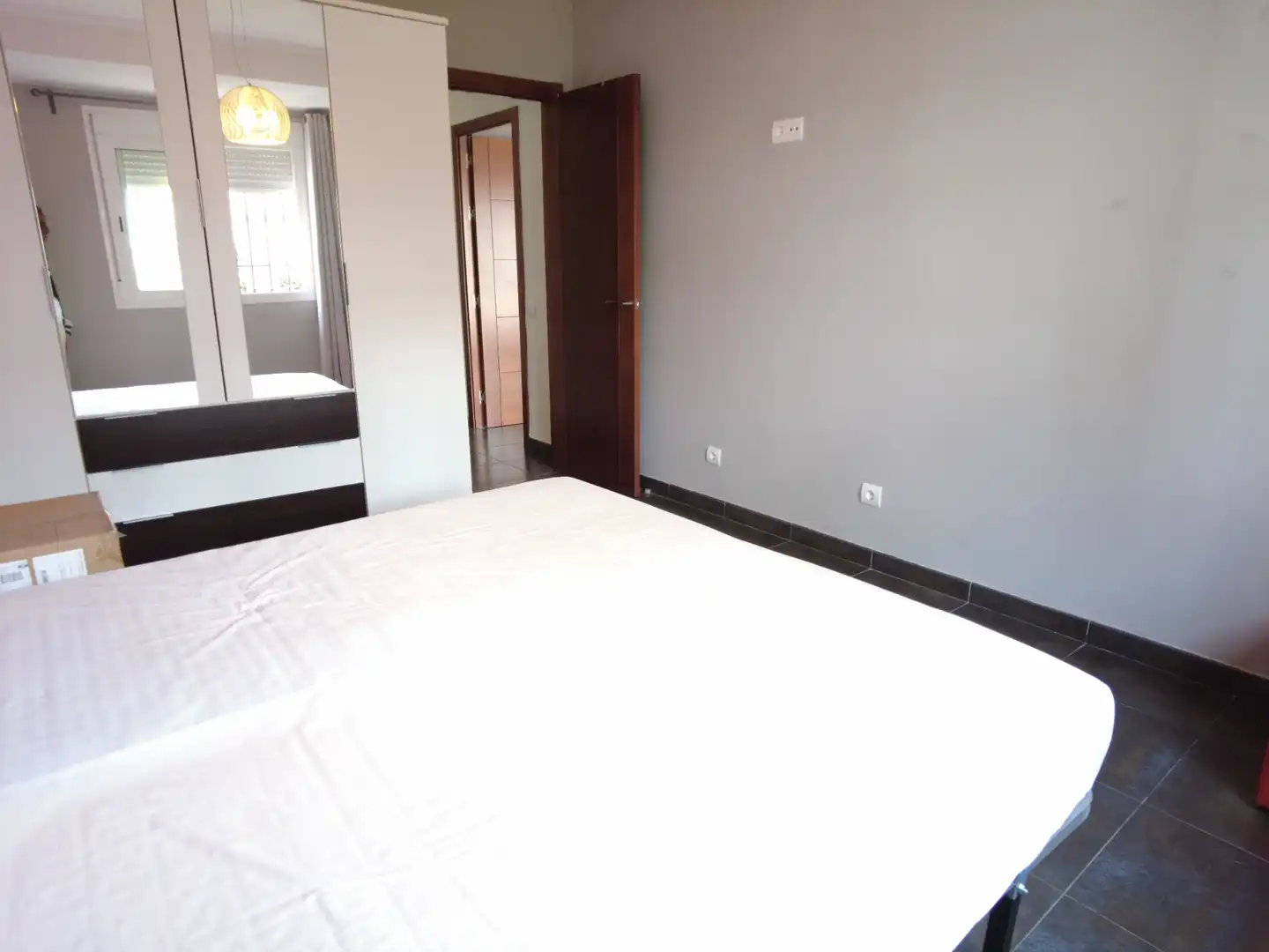 Dormitori de Casa adosada en venda en Estepona amb Jardí privat, Terrassa i Moblat