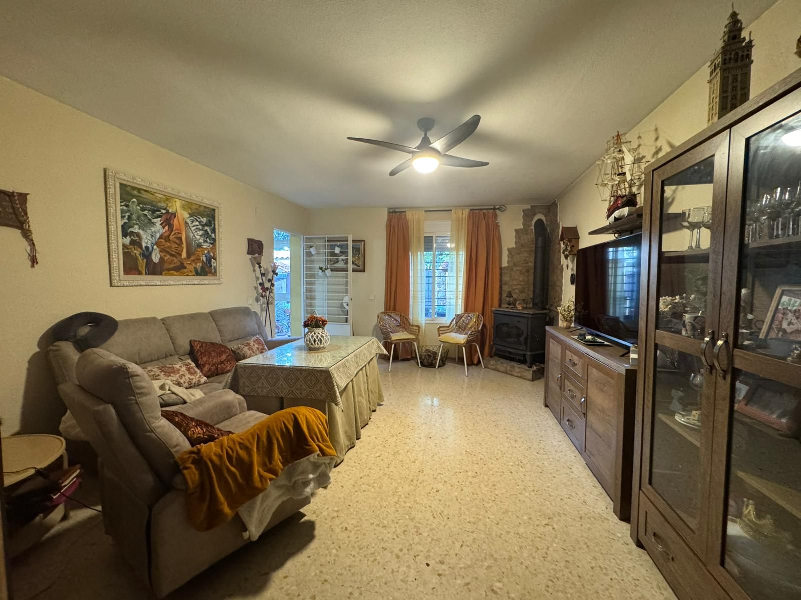 Living room of House or chalet for sale in  Sevilla Capital  with Terrace, Storage room and Balcony