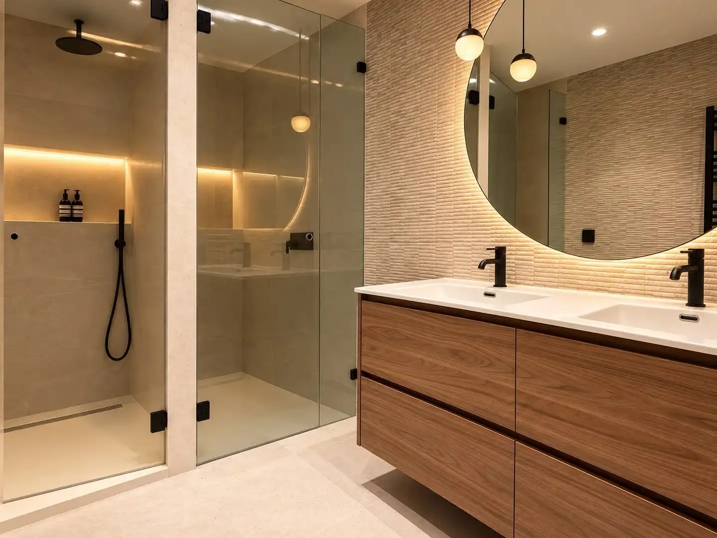 Bathroom of Flat for sale in Barrio de Salamanca