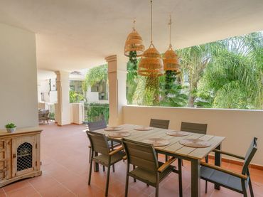 Apartament amb piscina en venda a Calle Luis Morales 108