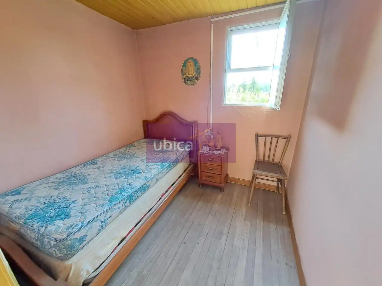 Dormitori de Casa o xalet en venda en Salvaterra de Miño amb Jardí privat i Traster