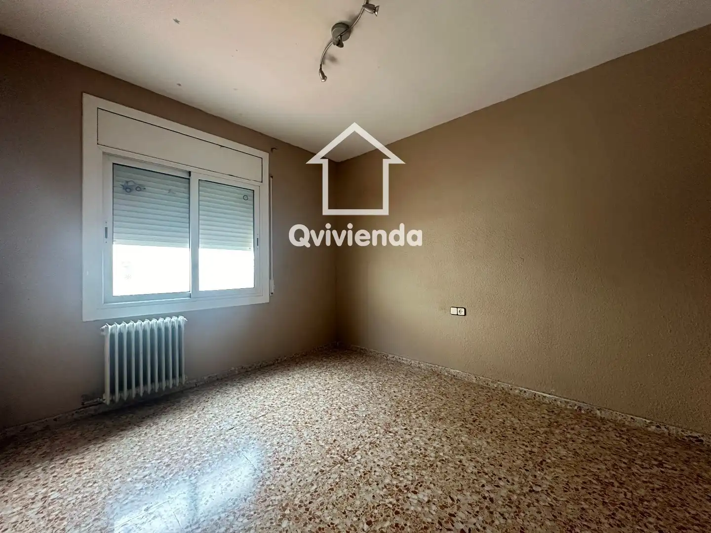 Habitación de Casa adosada en venta en Santa Perpètua de Mogoda con Trastero