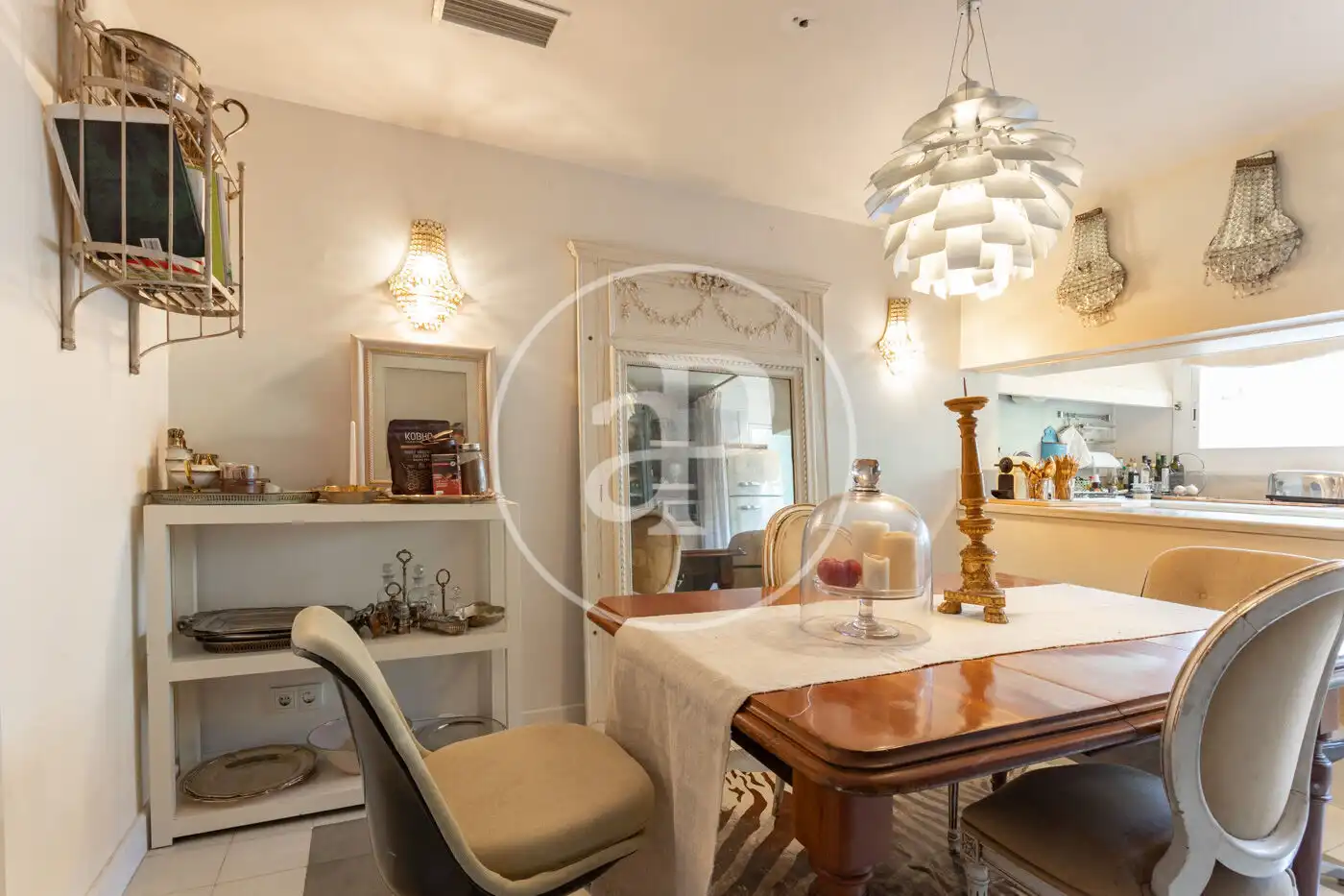 Comedor de Piso de alquiler en Barcelona con Aire acondicionado, Calefacción y Jardín privado