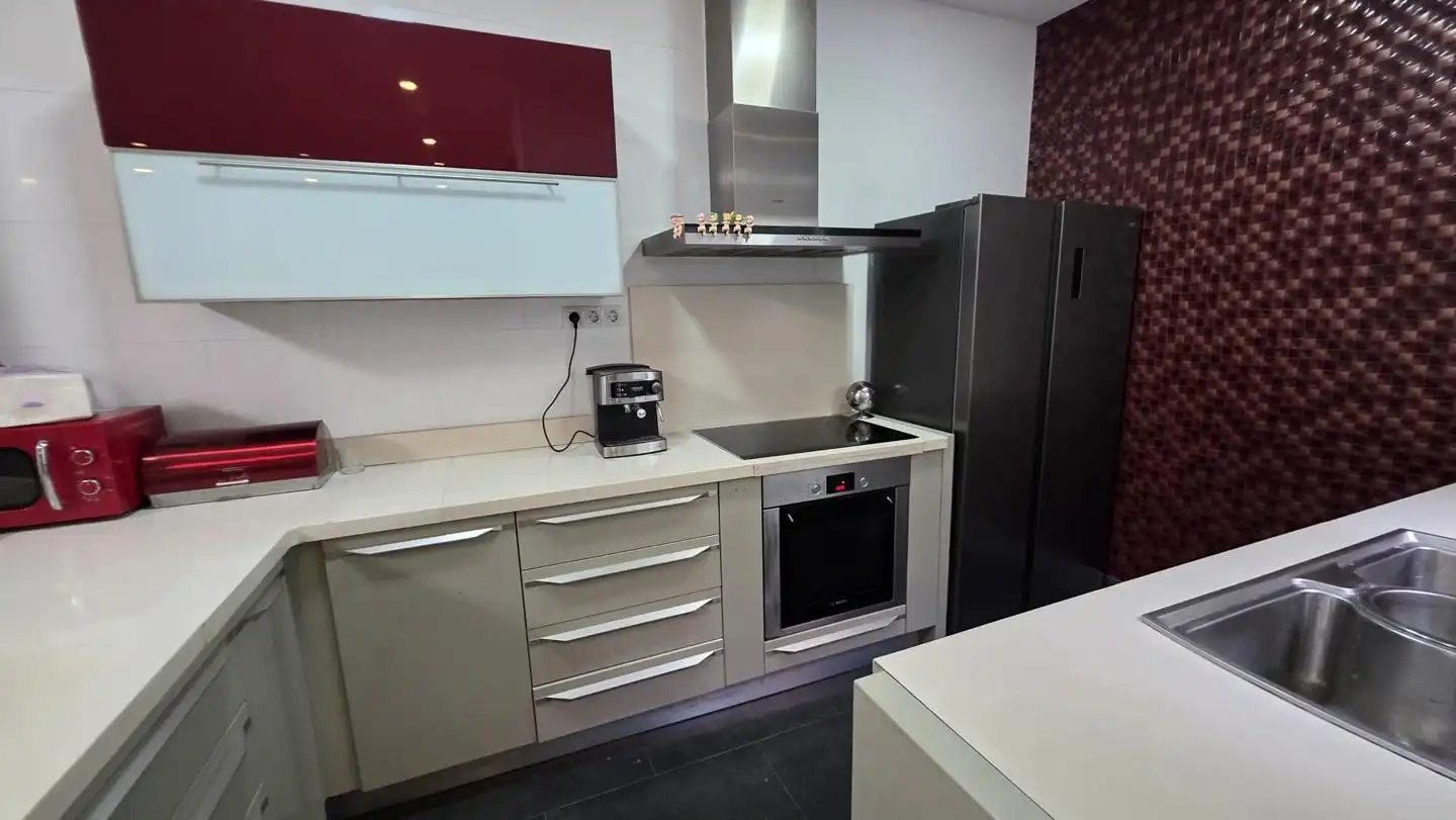Kitchen of Houses for share in Terrassa  with Furnished, Oven and Washing machine