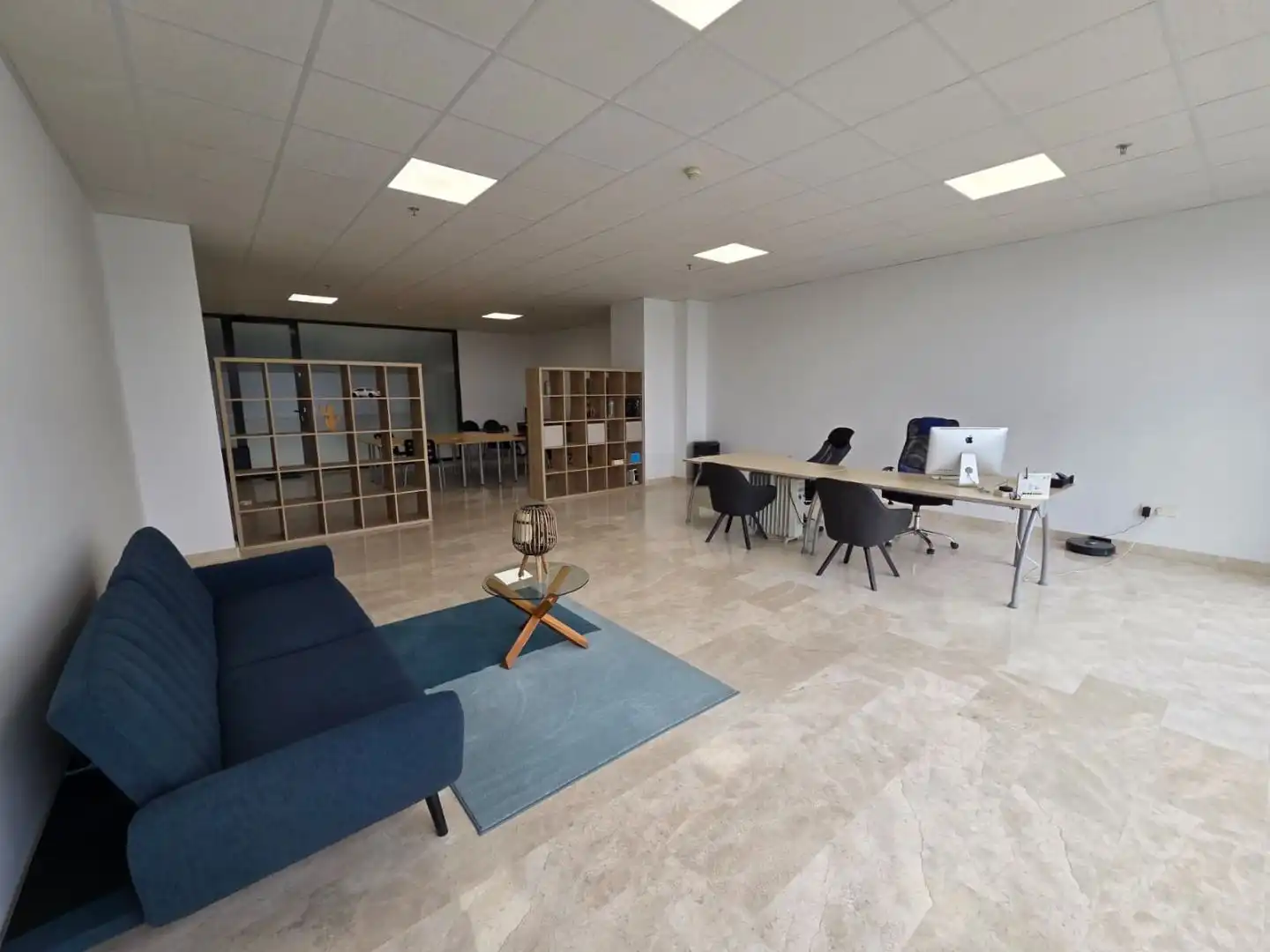 Office for rent in Monda  with Internet