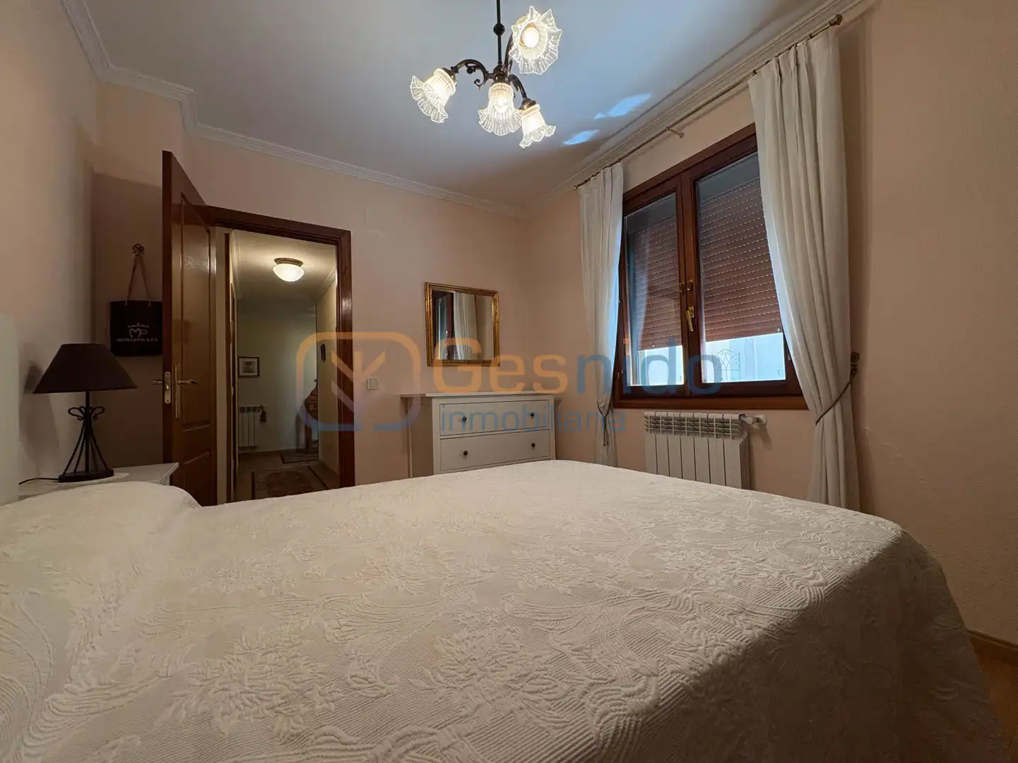 Habitación de Piso de alquiler en Segovia con Calefacción