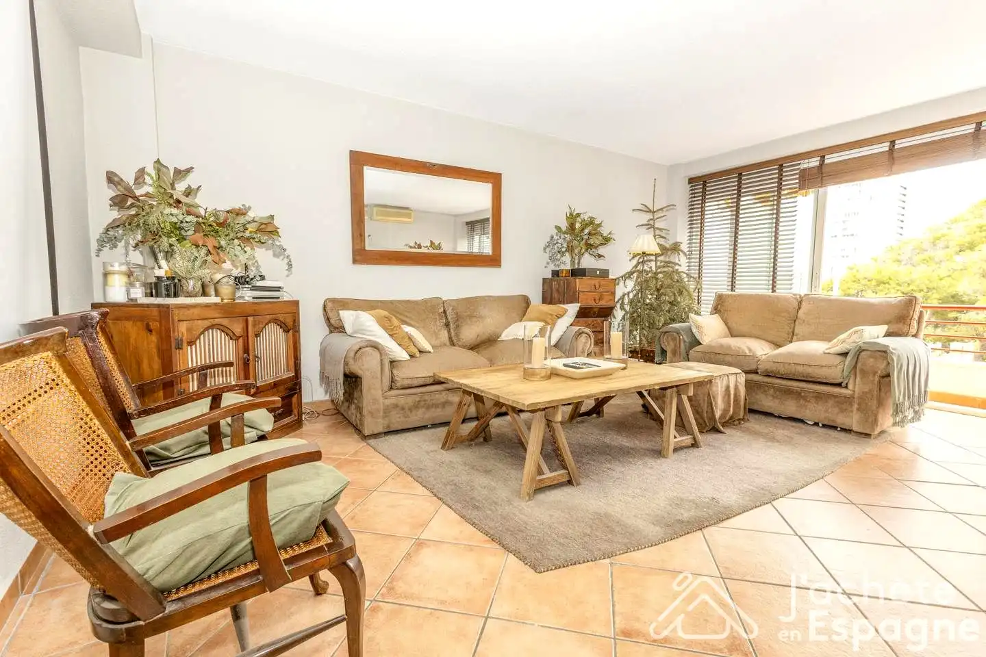Wohnzimmer von Dachboden zum Verkauf in El Campello mit Klimaanlage