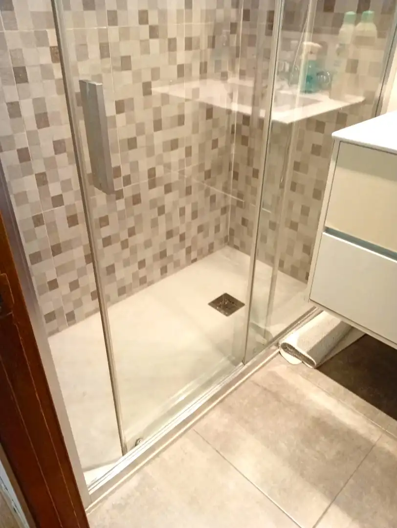 Baño de Piso en venta en Gijón  con Calefacción, Parquet y Terraza