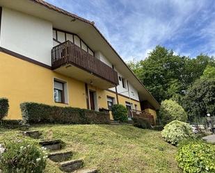 Vista exterior de Casa o xalet en venda en Lezama amb Terrassa