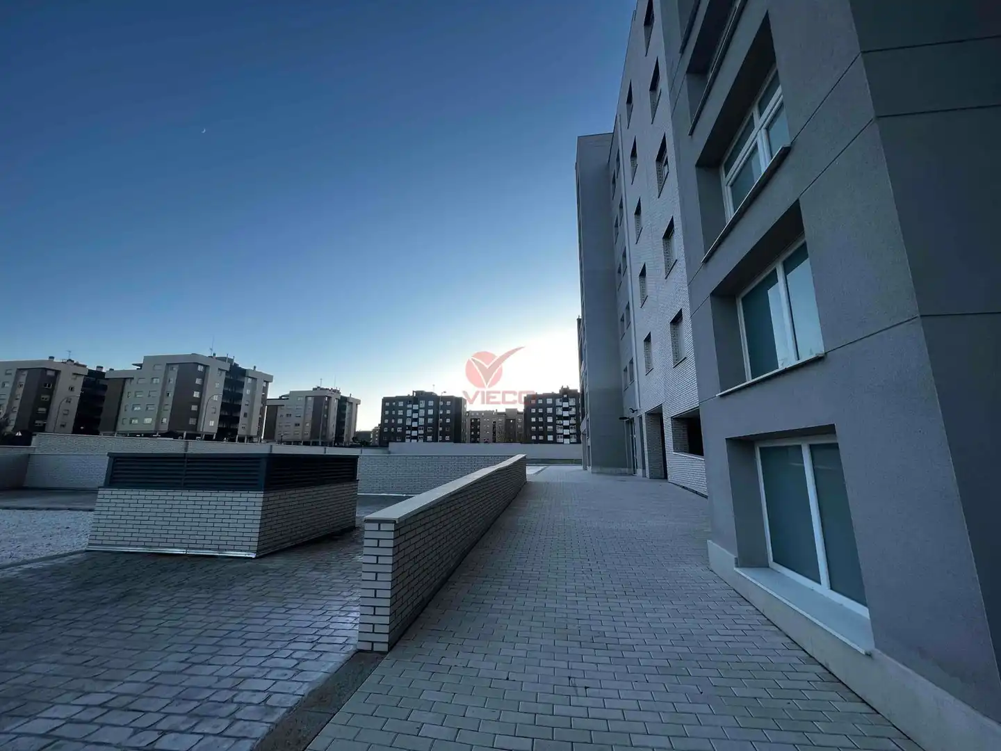Vista exterior de Pis en venda en Cuenca amb Calefacció, Terrassa i Traster
