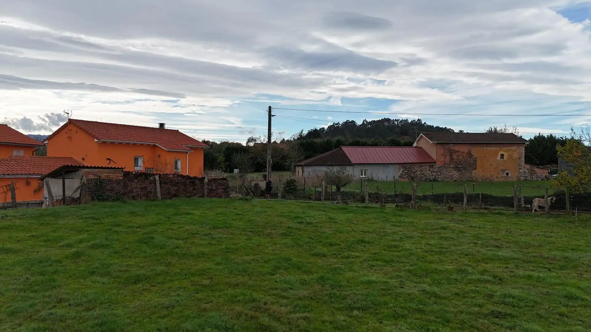 Terrenys i solars en venda a Santullano 25