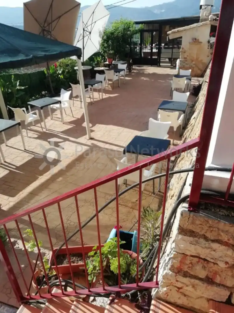Terrace of Houses for sale in Ador  with Air Conditioner, Private garden and Terrace