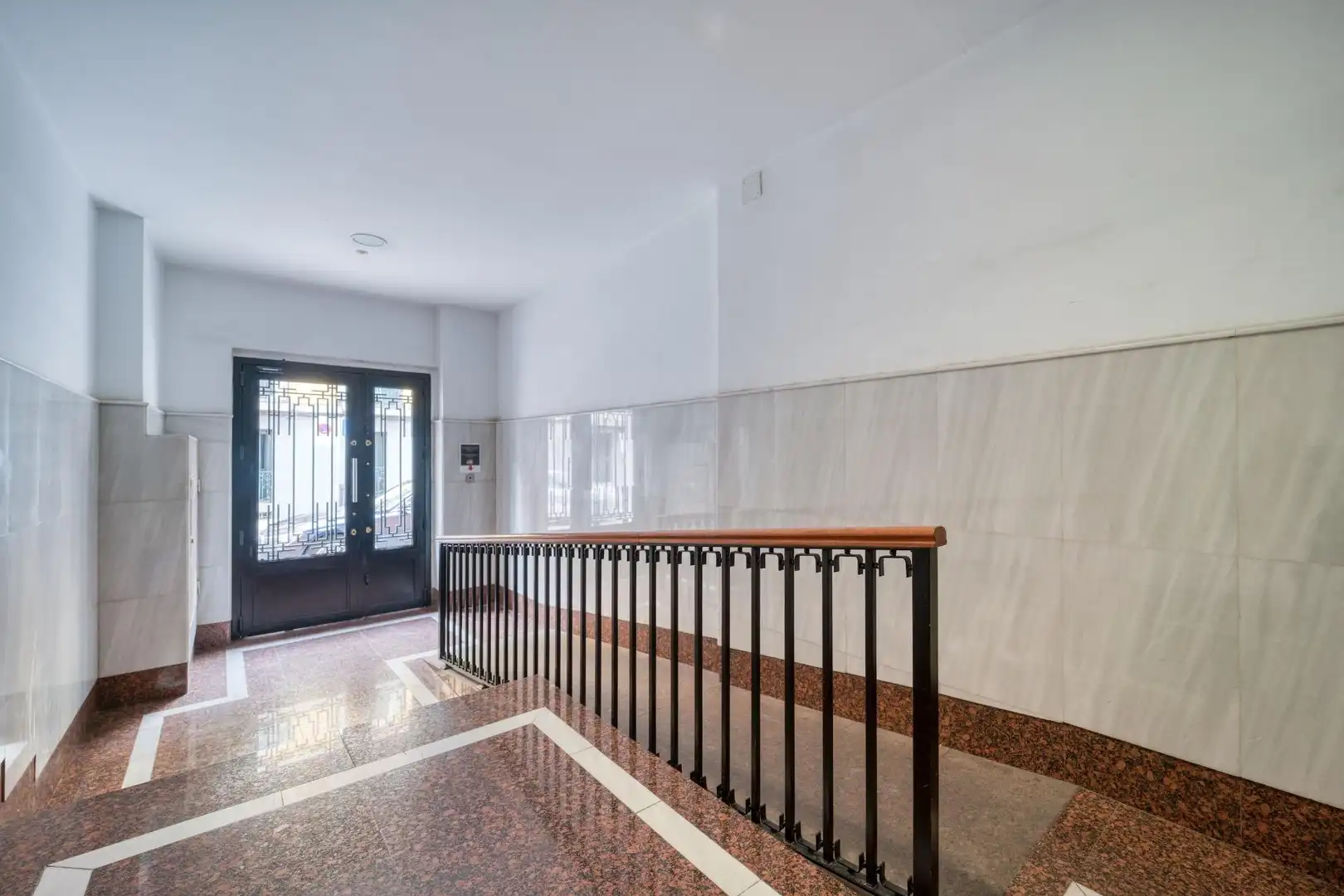 Erdgeschoss zum Verkauf in Madrid mit Heizung und Terrasse