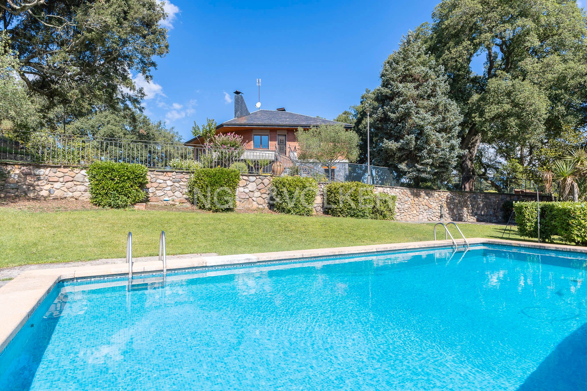 Exterior view of House or chalet to rent in Vallgorguina  with Heating, Private garden and Terrace
