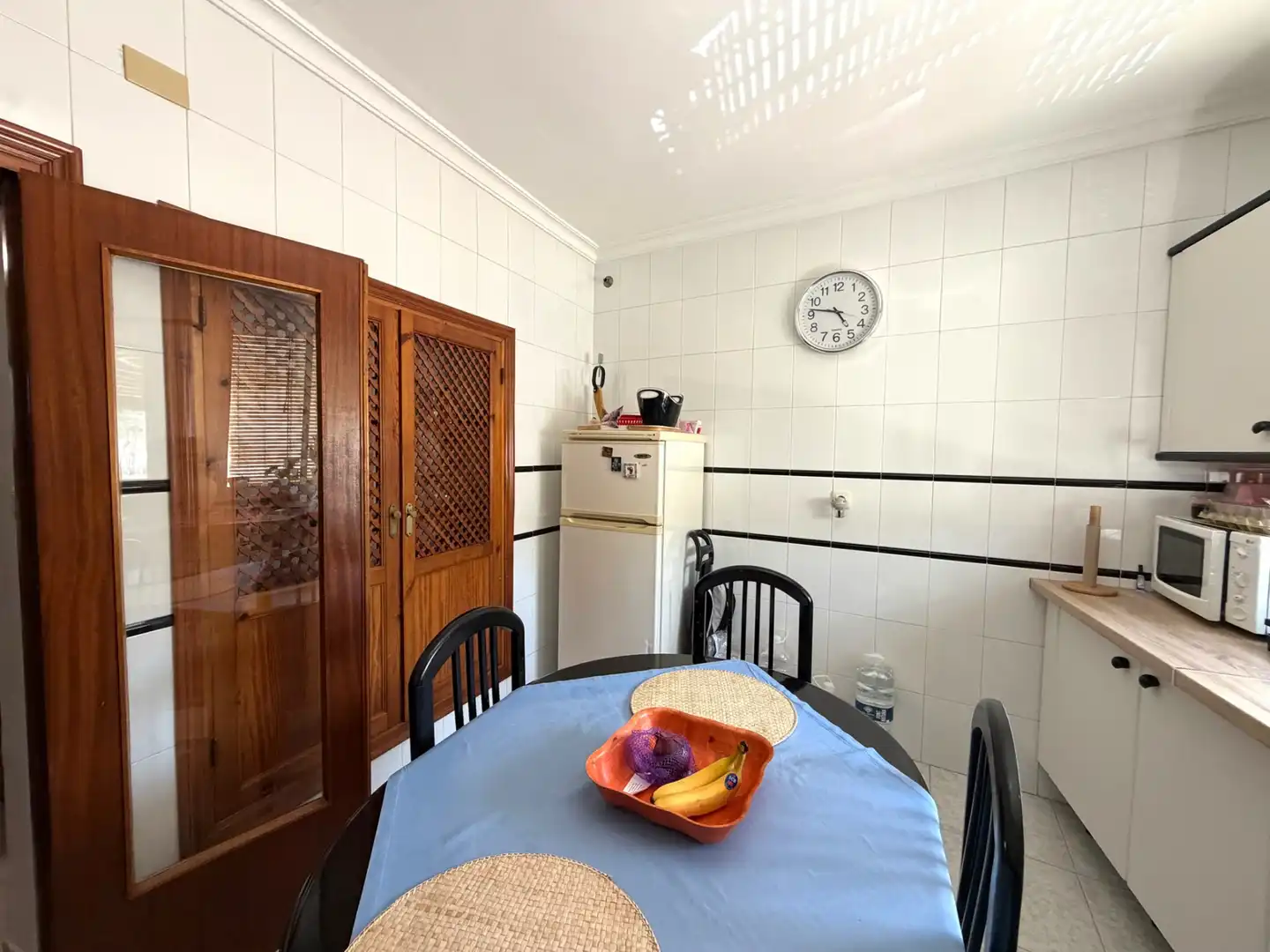 Küche von Wohnung zum Verkauf in Álora mit Klimaanlage, Terrasse und Abstellraum