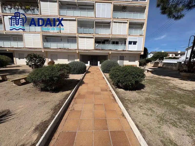 Exterior view of Flat for sale in Roda de Berà  with Oven and Balcony