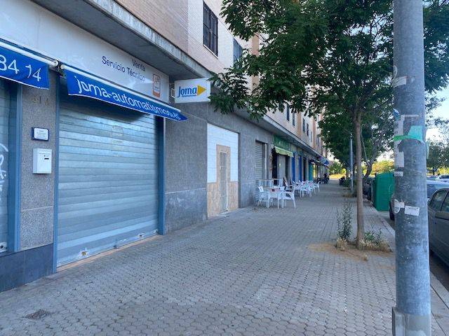 Local comercial en Venta en Estrella Canopus en Pino Montano - Consolación