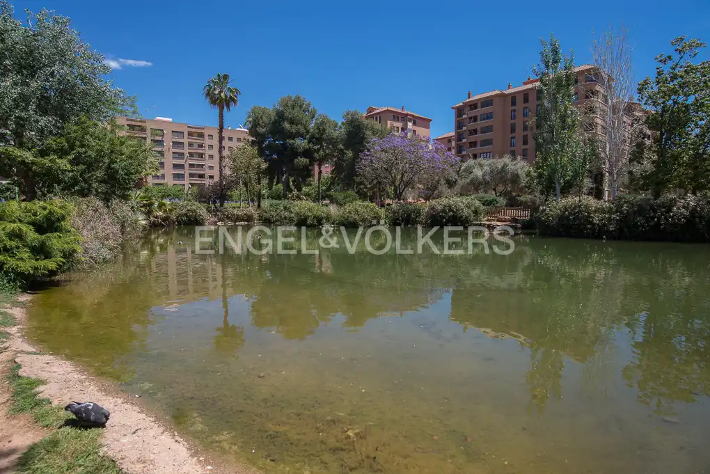 Vista exterior de Pis en venda en Castellón de la Plana / Castelló de la Plana amb Aire condicionat, Calefacció i Parquet