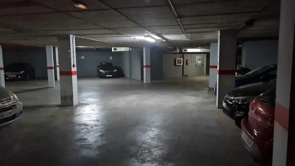 Einzelparkplatz zum Verkauf in Baix, imagen 3
