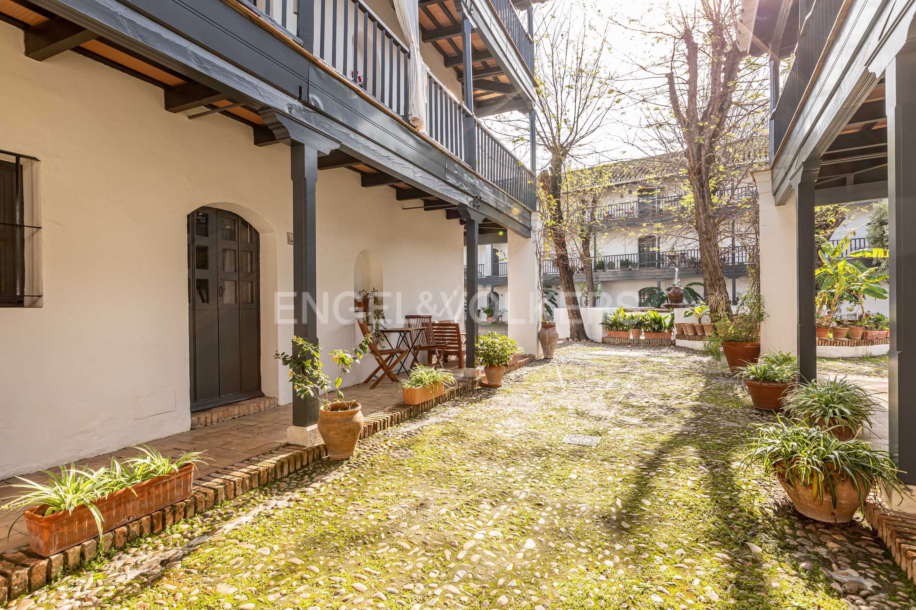Terrace of Apartment for sale in  Sevilla Capital  with Air Conditioner, Heating and Private garden