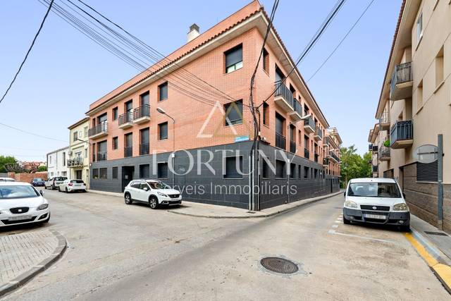 Piso en Venta en Calle GUILLEM DE JORBA en Montbrió del Camp