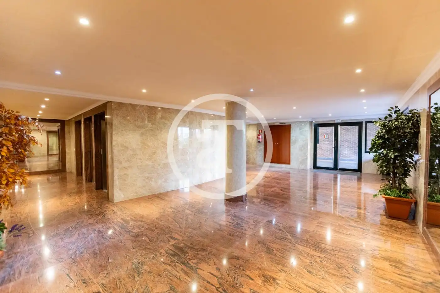 Flat for rent in Madrid  with Air Conditioner, Heating and Furnished