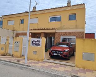 Vista exterior de Casa o xalet en venda en Cullera amb Terrassa i Piscina comunitària