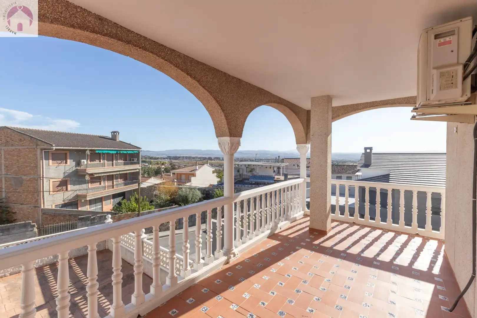 Casa aparellada amb terrassa en venda a FCO JOSE GARCIA JIMENEZ, imagen 9