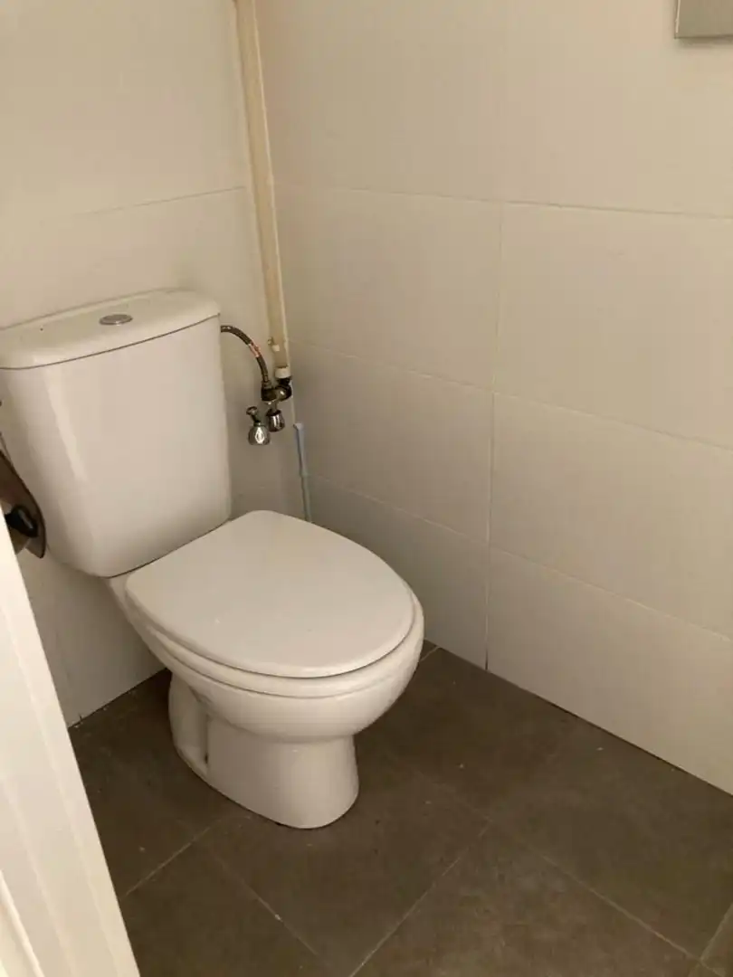 Bathroom of Industrial buildings for rent in Mataró