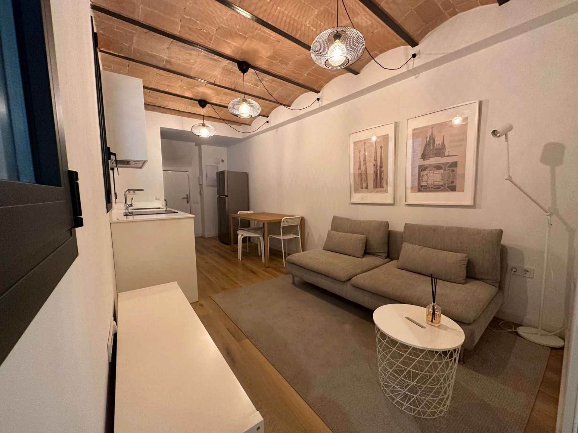 Flat to rent in Carrer Creu Coberta, Hostafrancs, Sants - Montjuïc