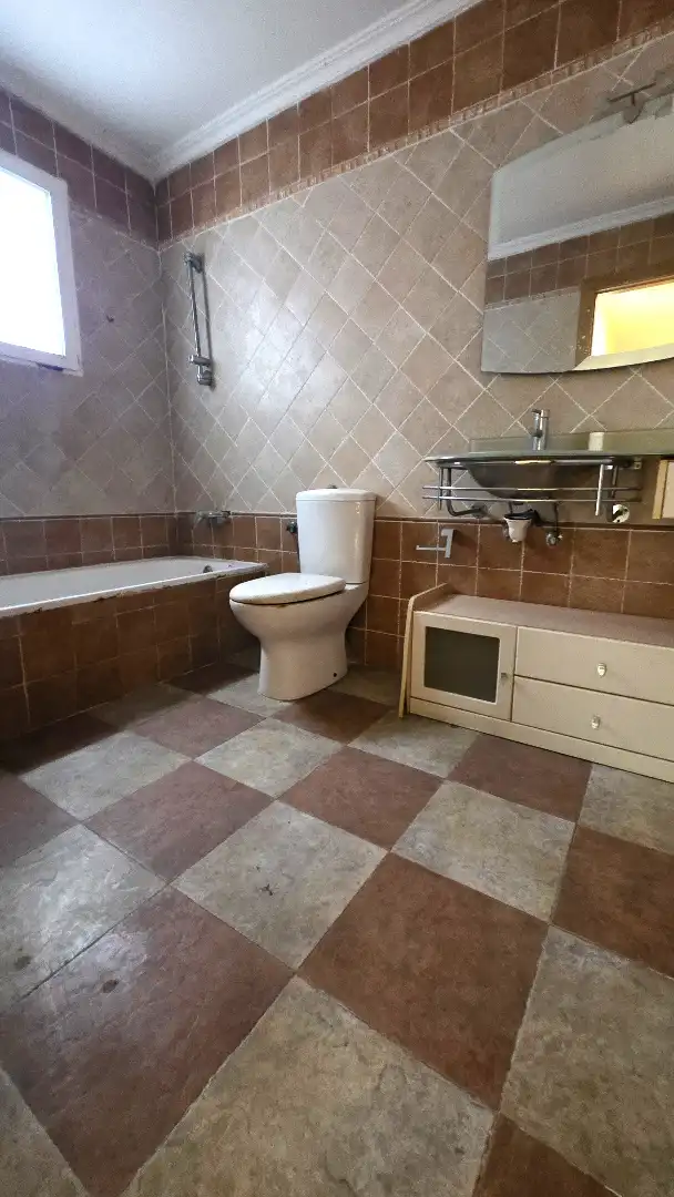 Bathroom of Flat for sale in Sollana  with Air Conditioner, Terrace and Oven