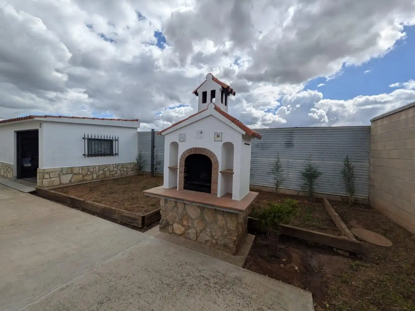Vista exterior de Casa o xalet en venda en Pezuela de las Torres amb Calefacció, Jardí privat i Traster