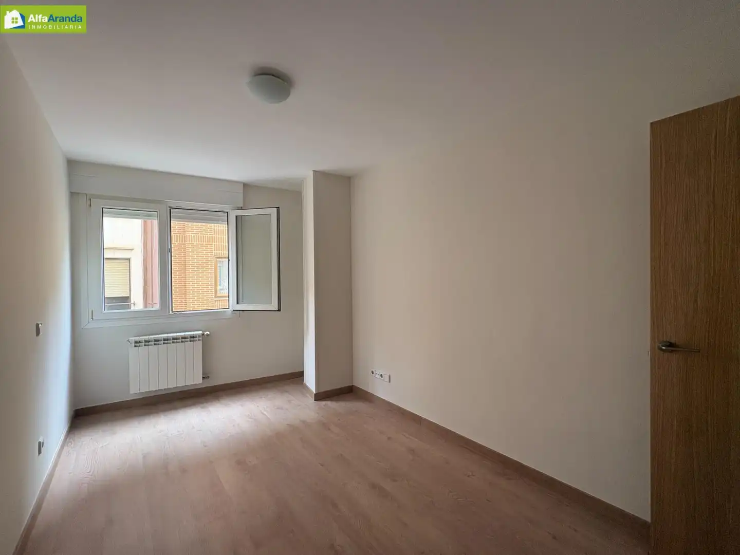 Dormitori de Apartament en venda en Aranda de Duero amb Calefacció