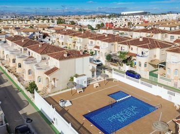 Villa zum Verkauf in La Mata