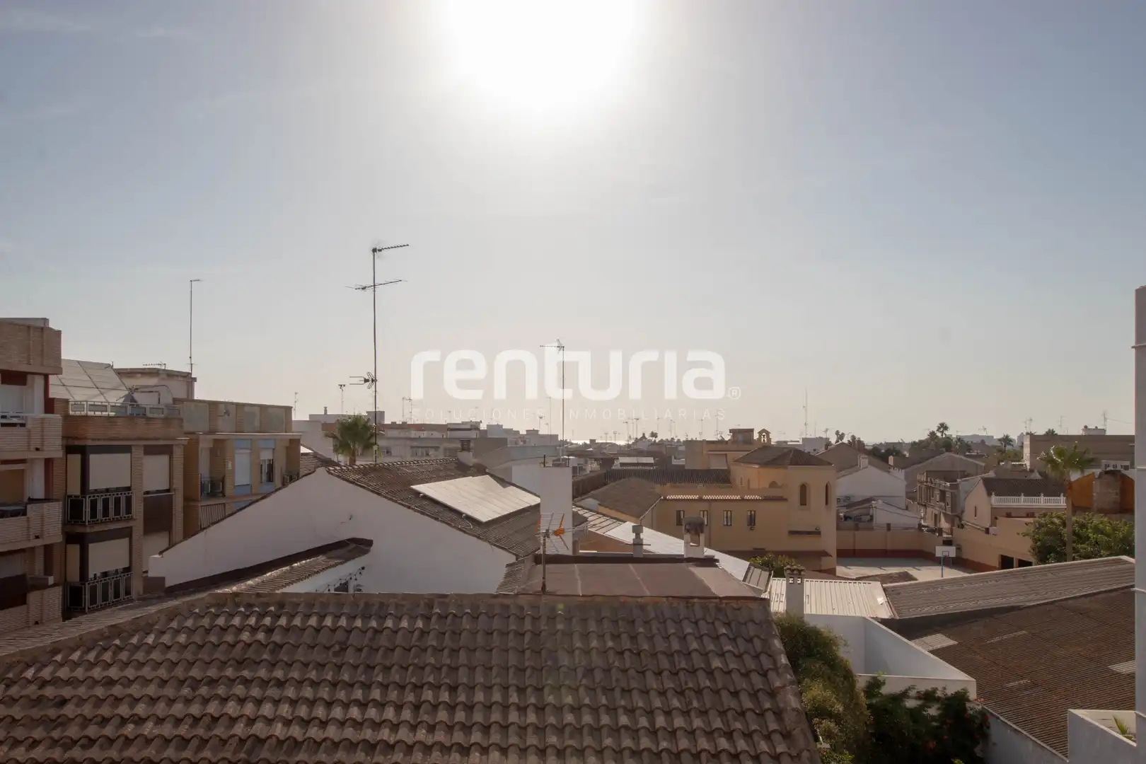 Vista exterior de Piso de alquiler en Meliana con Aire acondicionado, Amueblado y Balcón