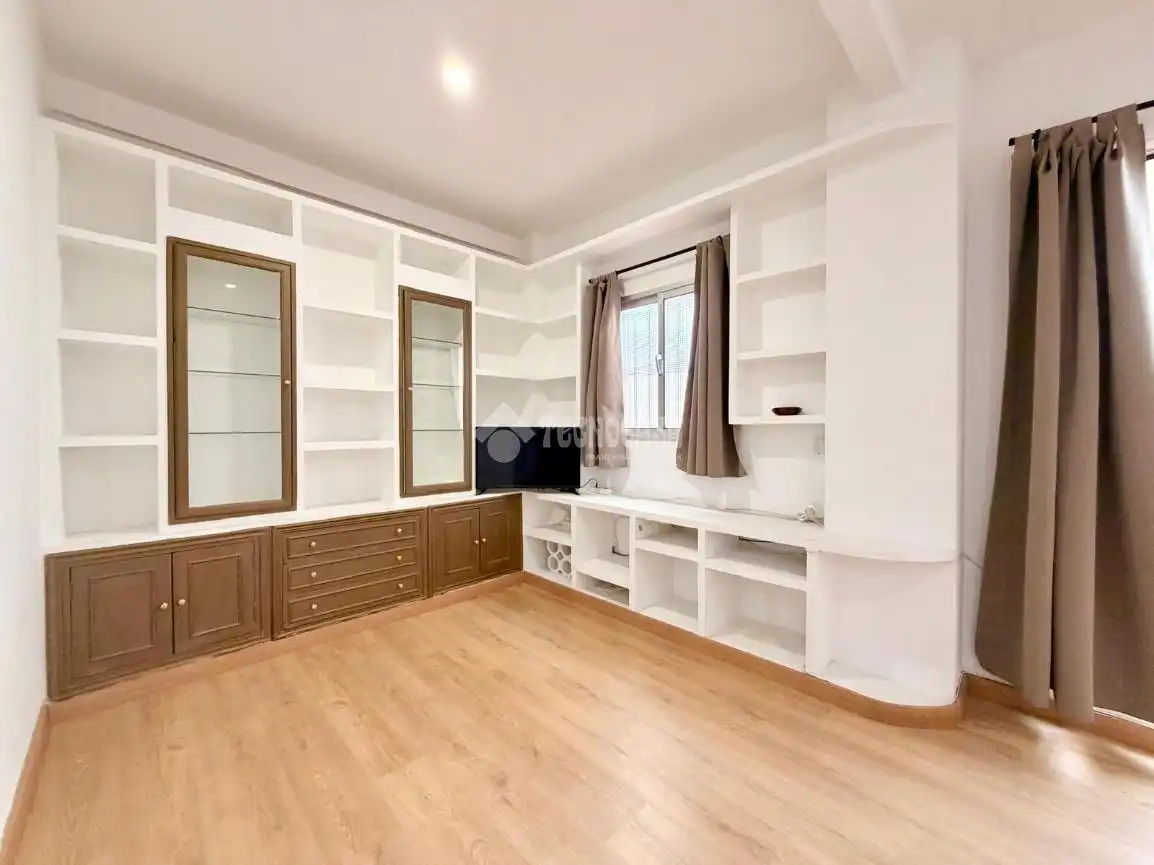 Bedroom of Flat for sale in Sevilla
