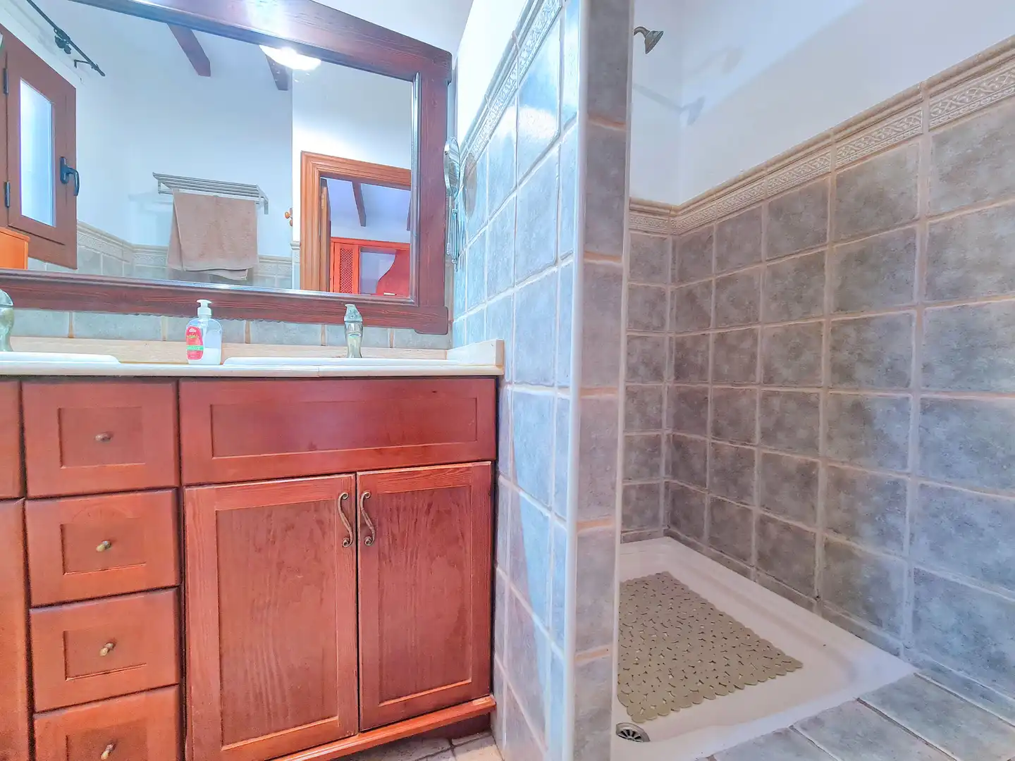 Baño de Casa o chalet en venta en Cartagena con Aire acondicionado, Calefacción y Jardín privado