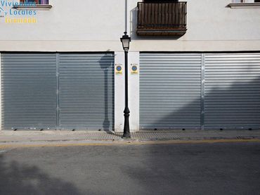 Local comercial en venda a Calle MOLINOS 24