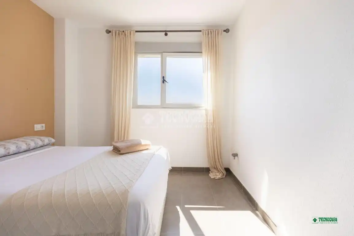 Habitación de Piso en venta en Almería con Aire acondicionado y Trastero