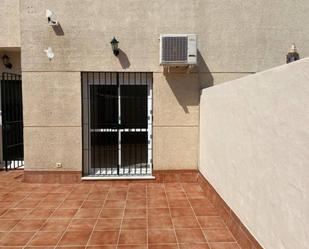 Vista exterior de Casa o xalet de lloguer en Jerez de la Frontera amb Aire condicionat i Terrassa