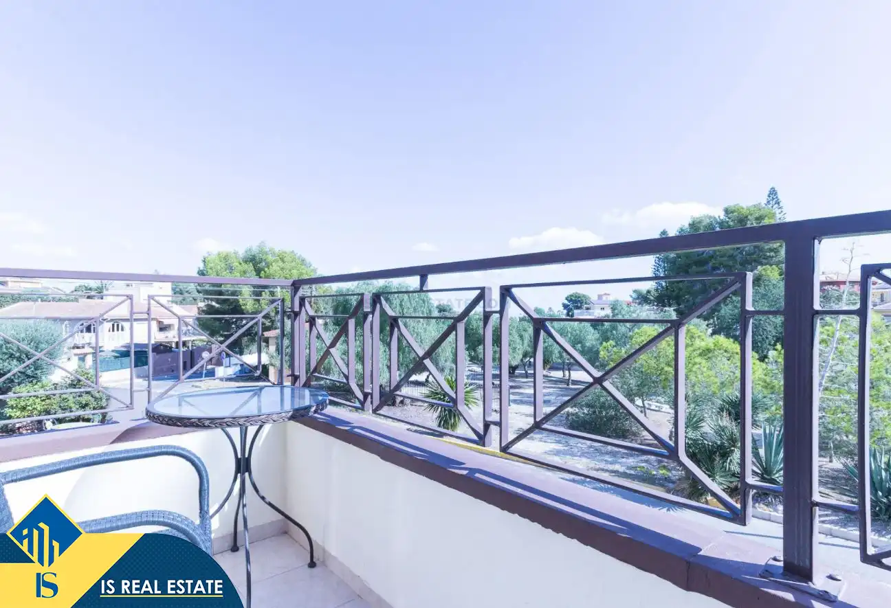 Chalet con terraza en venta en Los Balcones - Los Altos, imagen 33