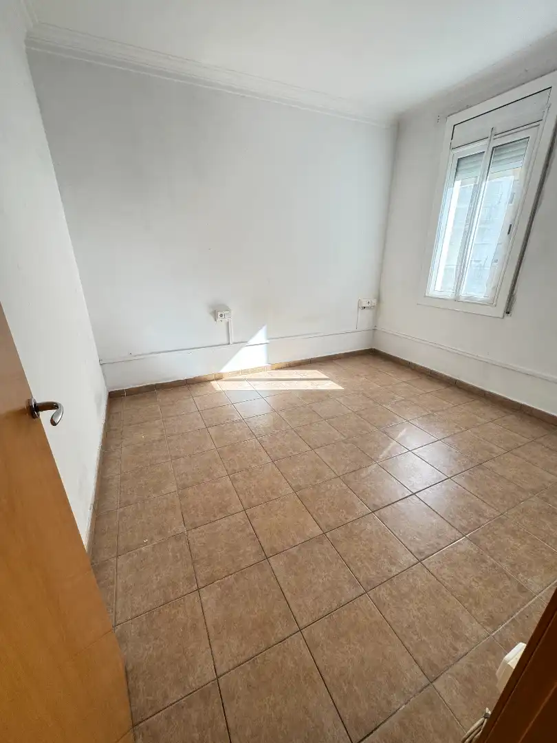 Wohnung zum Verkauf in Barcelona mit Alarm