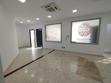 Oficina amb ascensor en venda a Pl. Pedro Menéndez