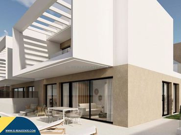 Detached house with pool for sale in Dolores
