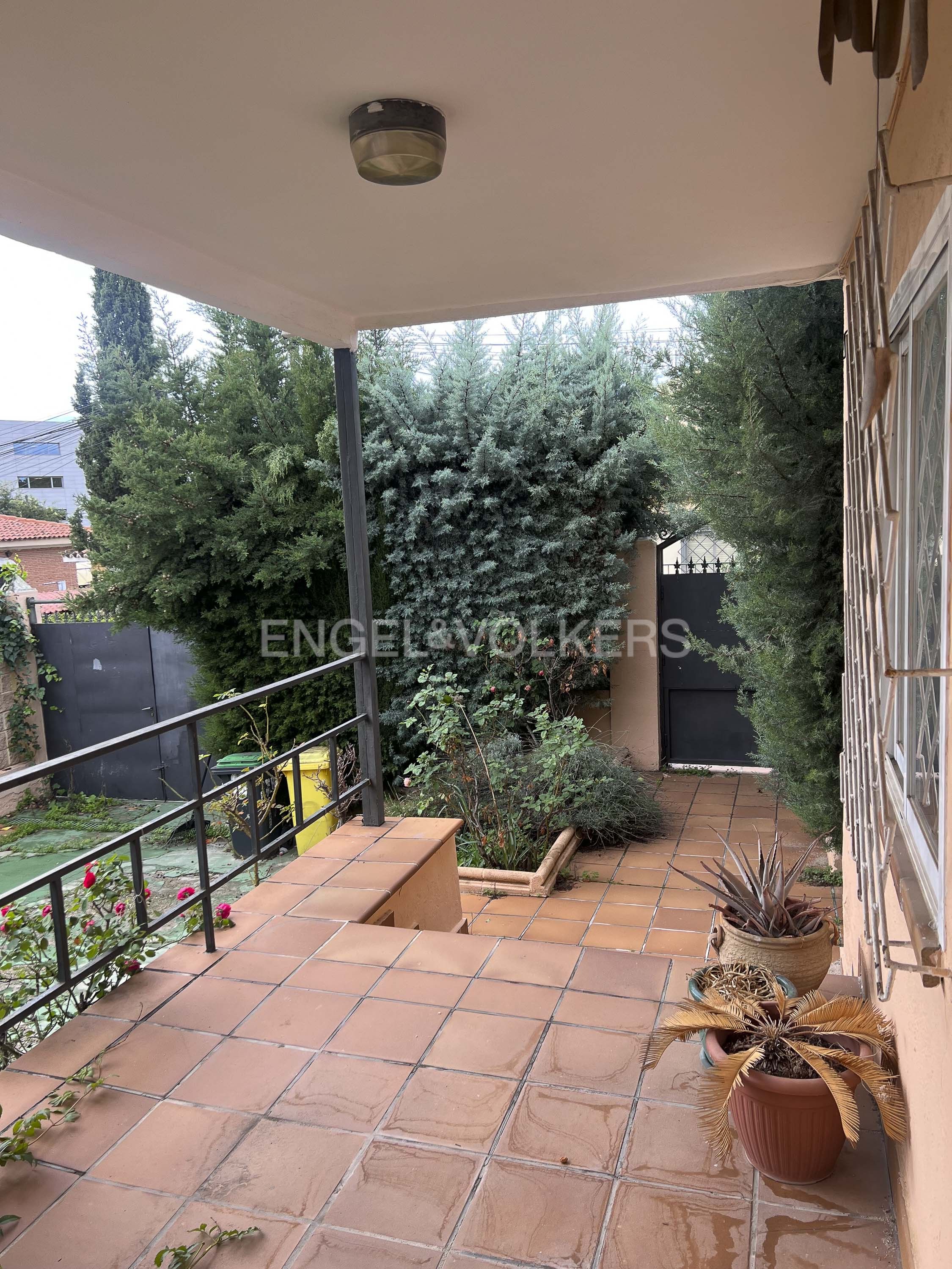 Terrassa de Casa o xalet en venda en Pozuelo de Alarcón amb Calefacció, Jardí privat i Piscina