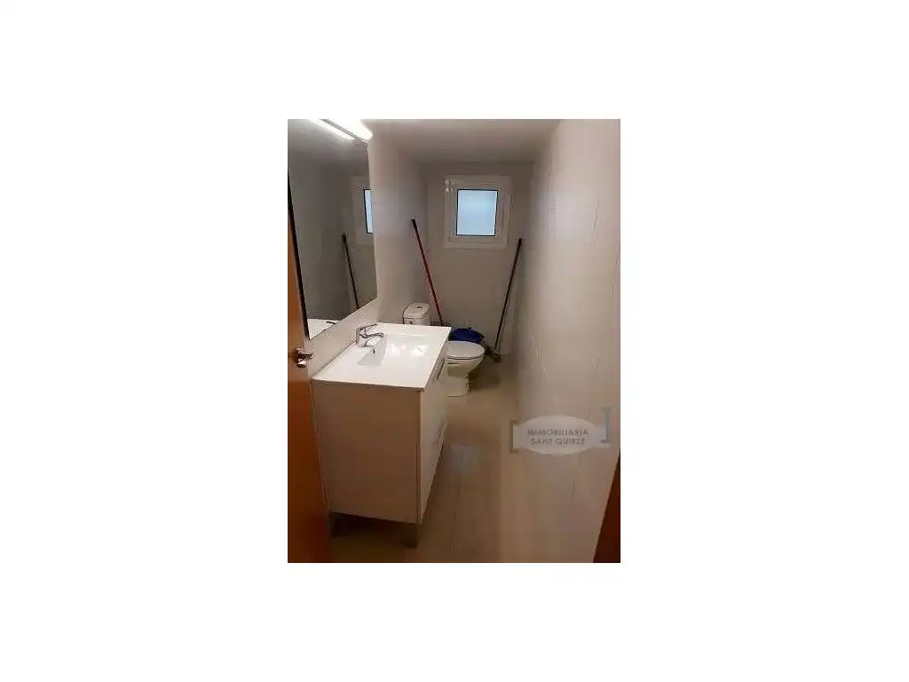 Baño de Local de alquiler en Sant Quirze del Vallès